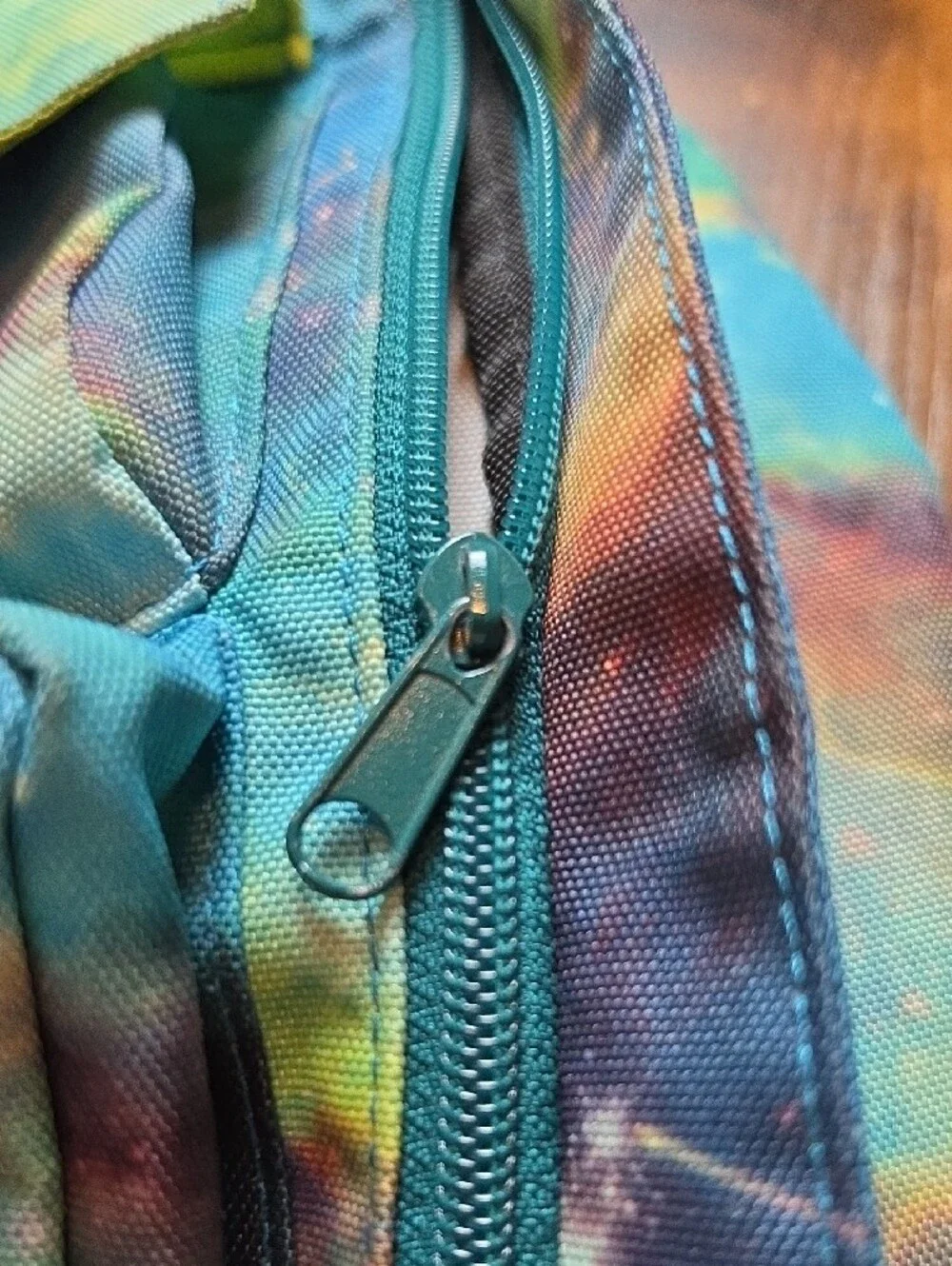 KAVU | Galaxy Sling Backpack Crossbody Outdoor Travel Bag Organizer Blue Multi